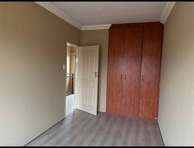 3 BEDROOM TOWNHOUSE TO LET IN SONNEVELD